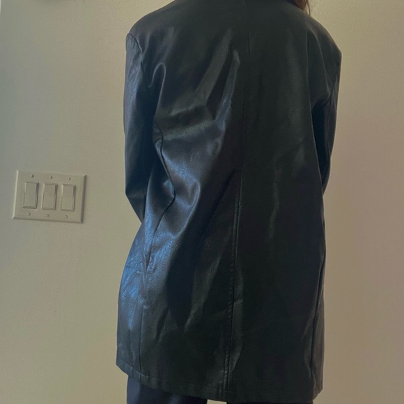 Nasty Gal Oversized vegan leather blazer jacket - Picture 4 of 4